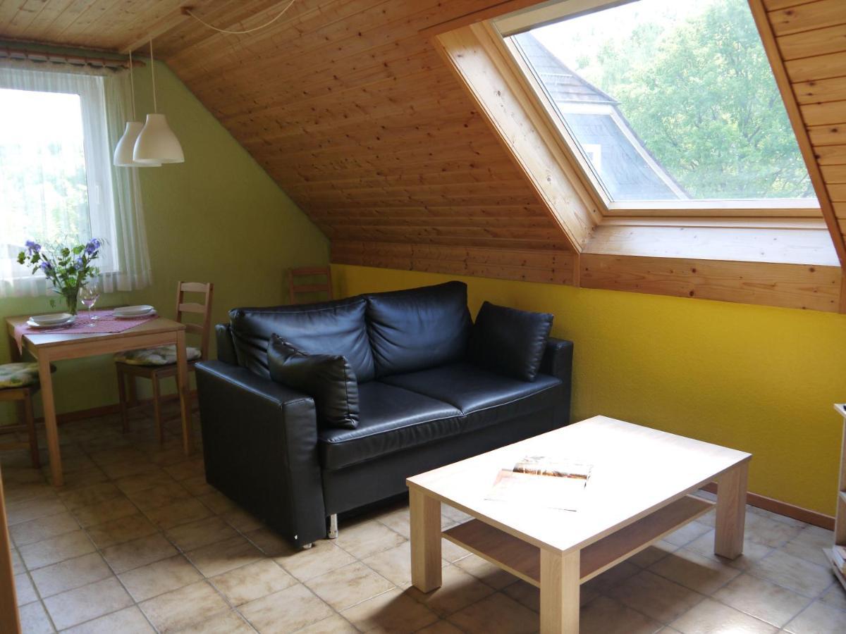Am Apartment *